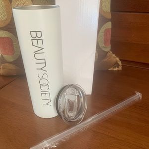 Beauty Society drink cup with lid and straw